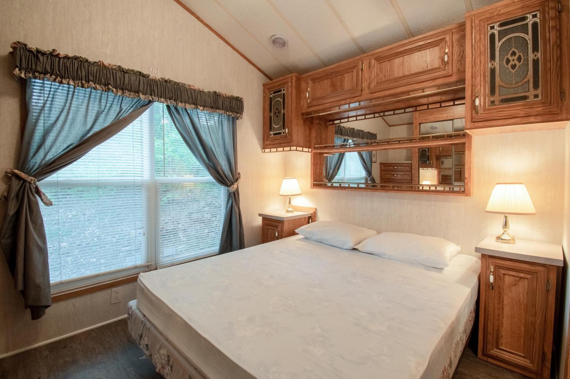 Spring Gulch Screened Park Model 6 Mount Airy Zimmer foto